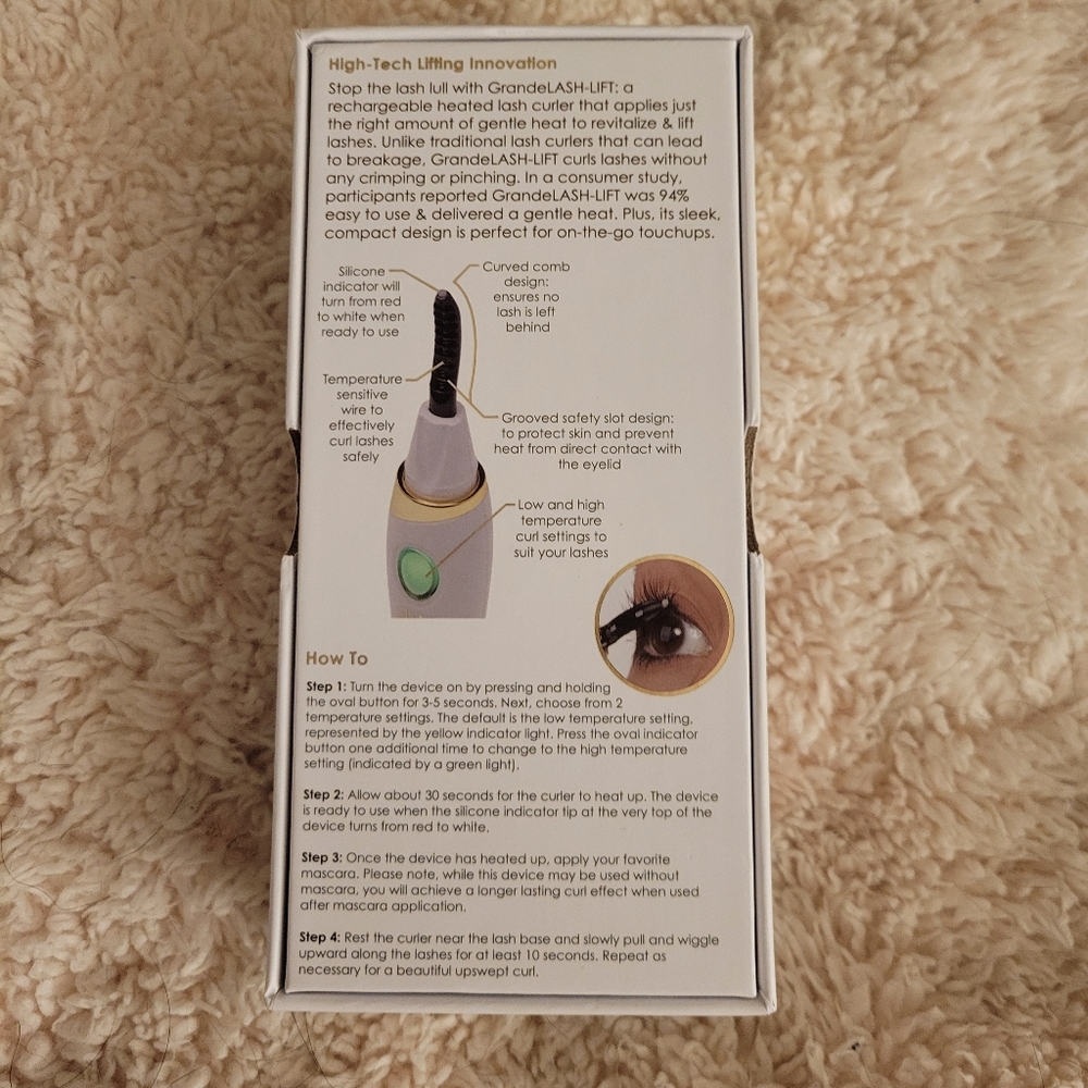 Sephora Grande Lash-Lift Heated Lash Curler - White and Gold - Picture 2 of 3